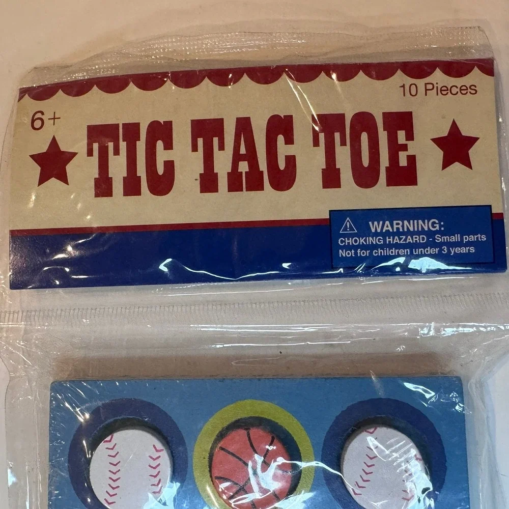 Sports Tic‎ Tac Toe Wooden Game Set Basketball Baseball 10 Pieces New